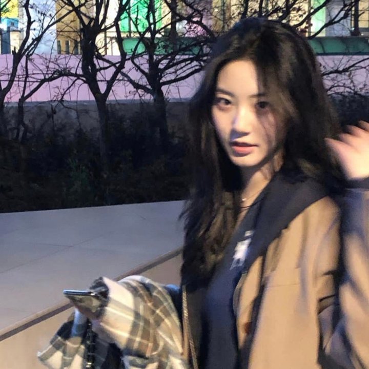 玄学大佬靠摆摊惊艳全球